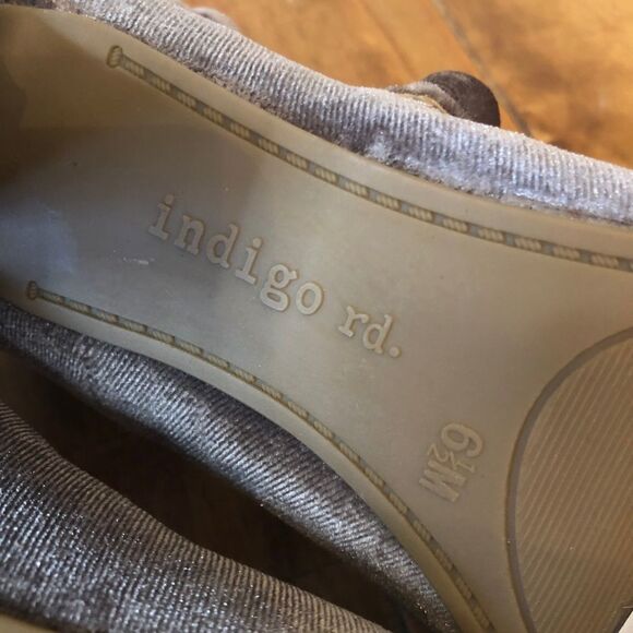 Indigo Rd velour Shoes heels 6.5 BNWT - Picture 6 of 8